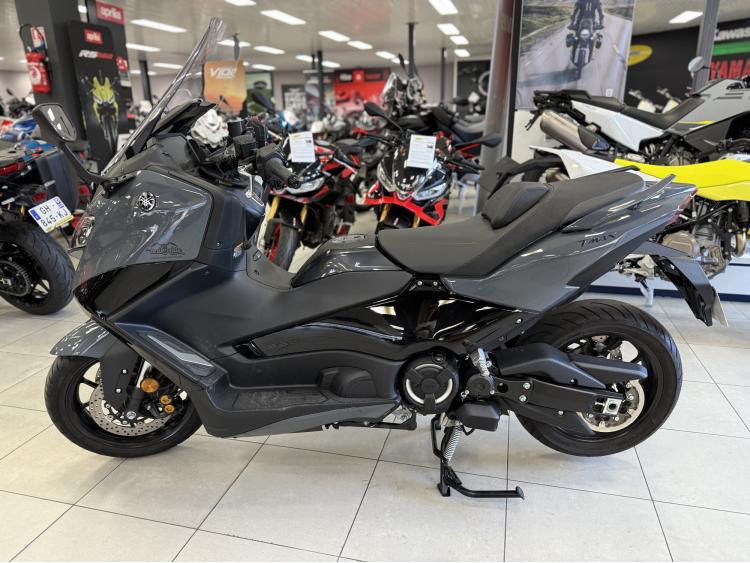 YAMAHA XP T-MAX 560 TECH MAX