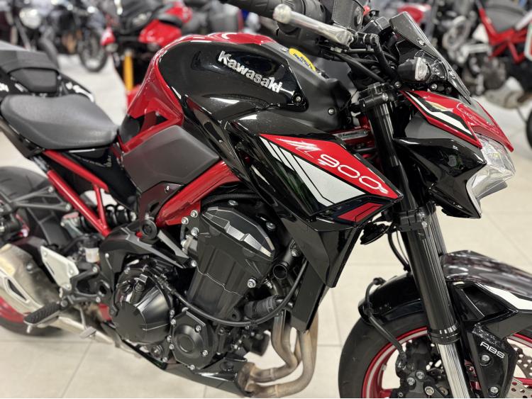 KAWASAKI Z 900
