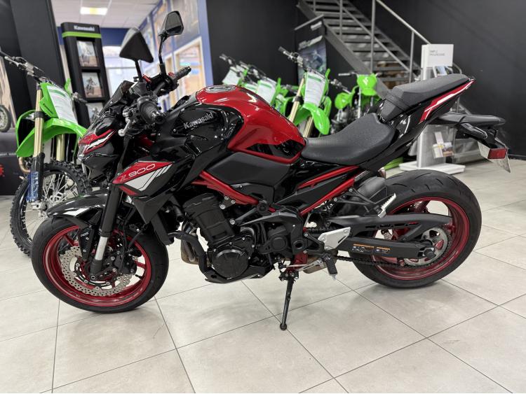 KAWASAKI Z 900