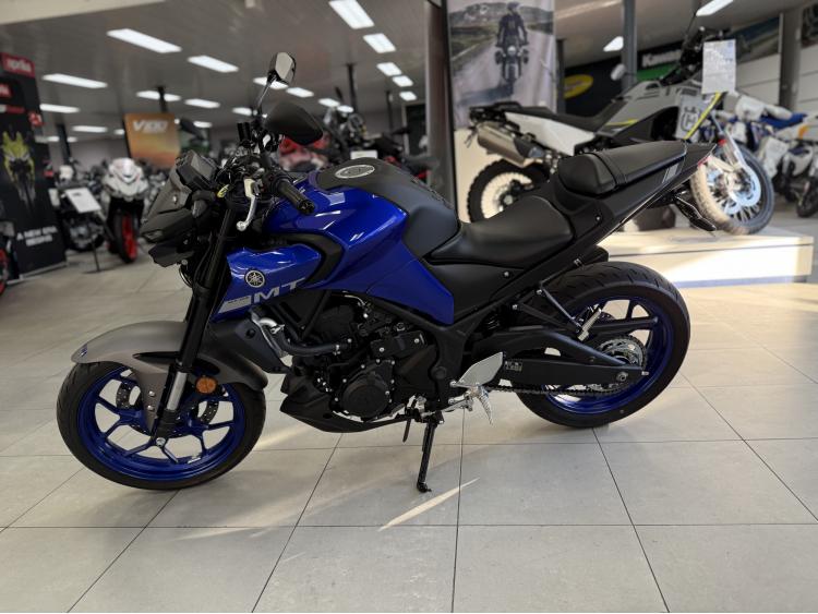 YAMAHA MT-03