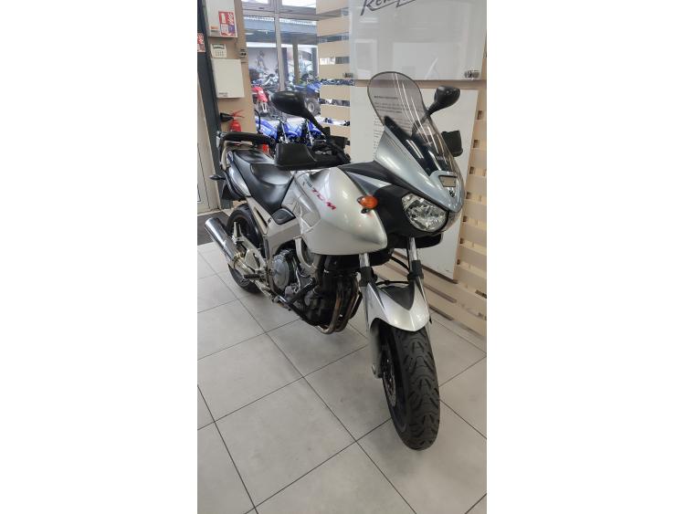 YAMAHA TDM 900