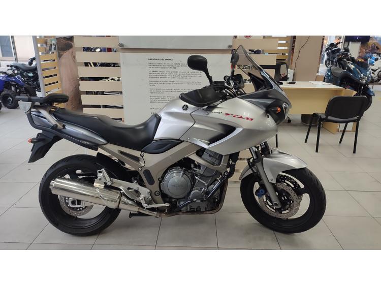 YAMAHA TDM 900