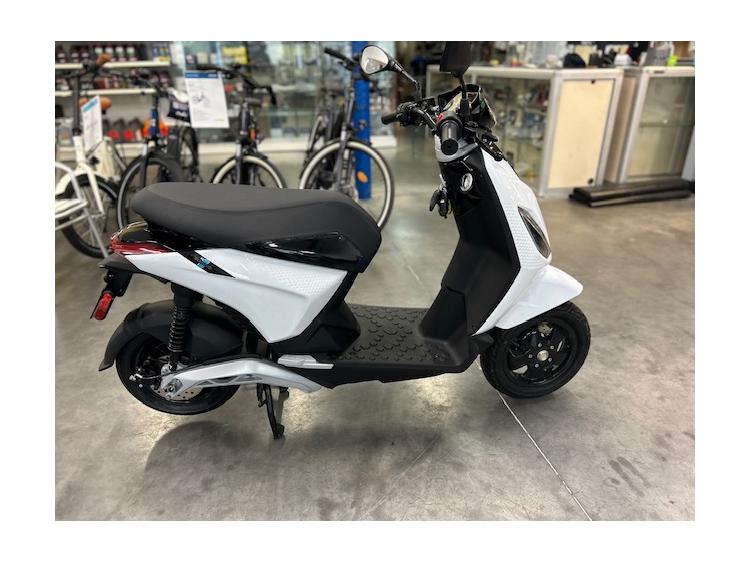PIAGGIO 1 Electrique