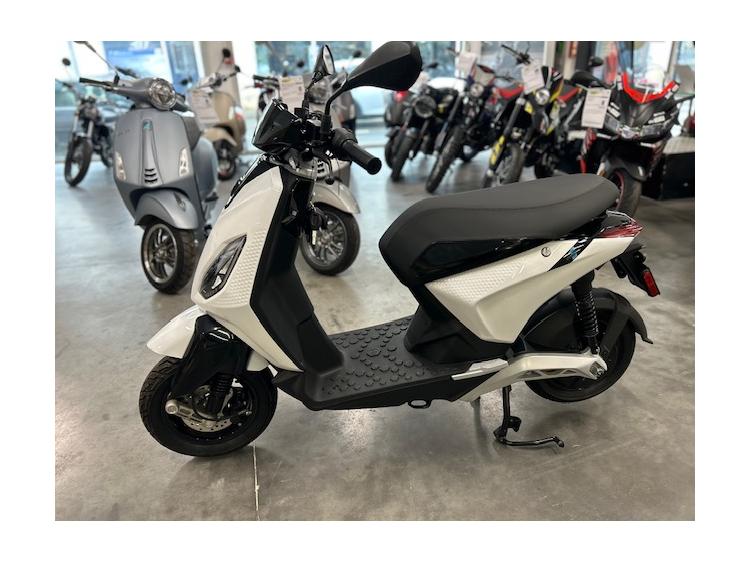 PIAGGIO 1 Electrique