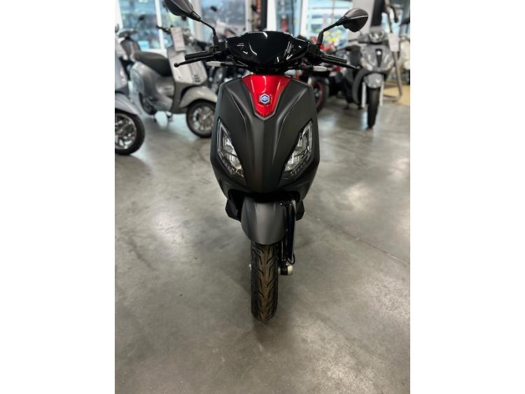 PIAGGIO 1 +