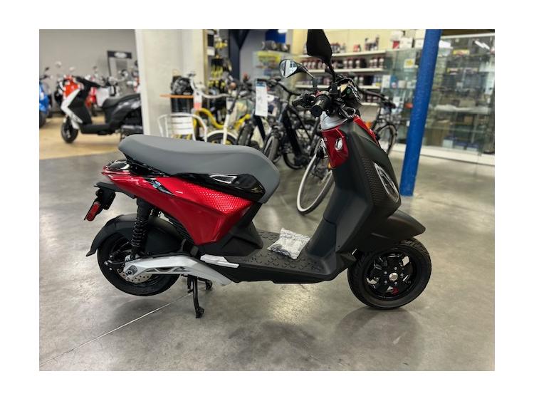 PIAGGIO 1 +