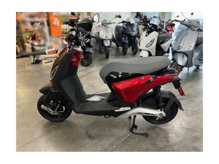 PIAGGIO 1 +