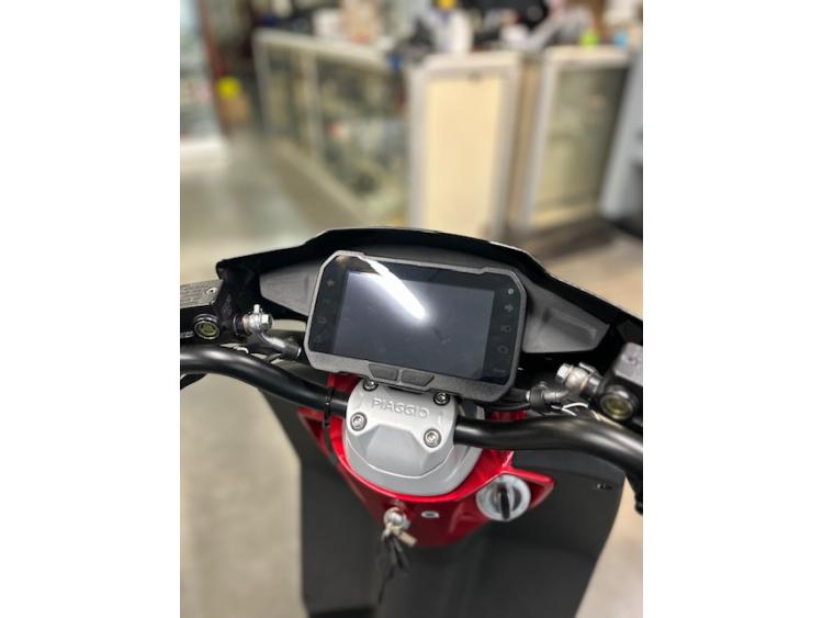 PIAGGIO 1 +