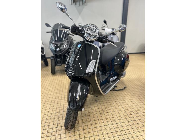 VESPA GTS 300 SUPER E5