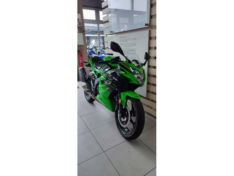 KAWASAKI Z-125 Ninja