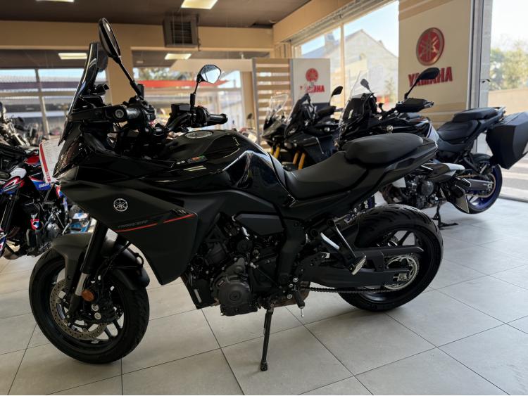YAMAHA TRACER 7