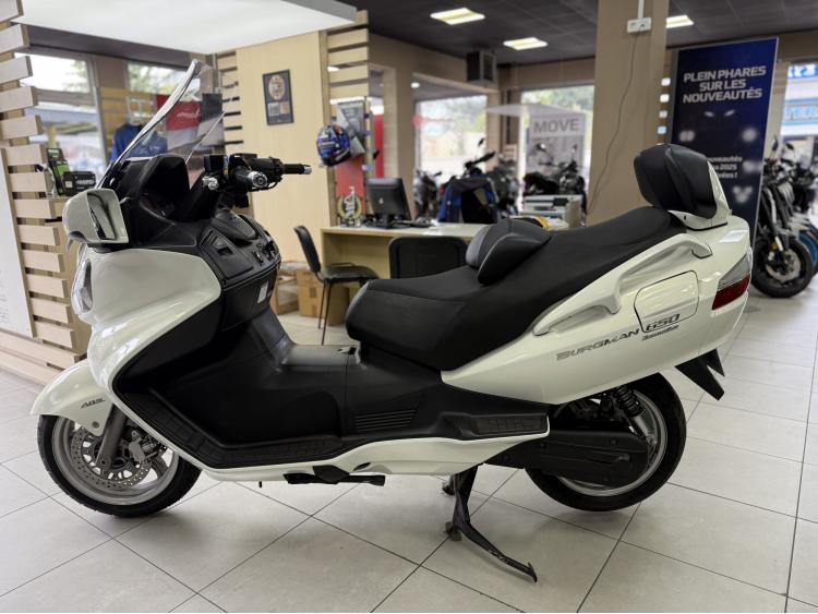 SUZUKI BURGMAN 650 EXECUTIVE 