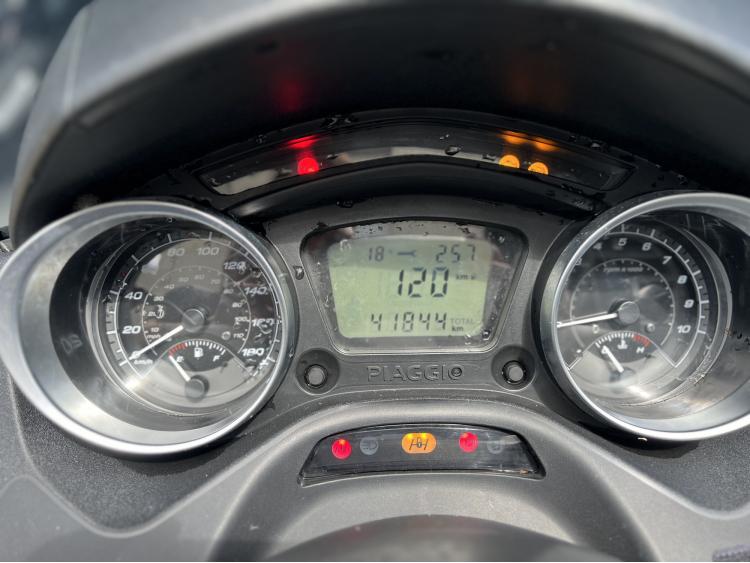 PIAGGIO MP3 300 HPE ABS ASR