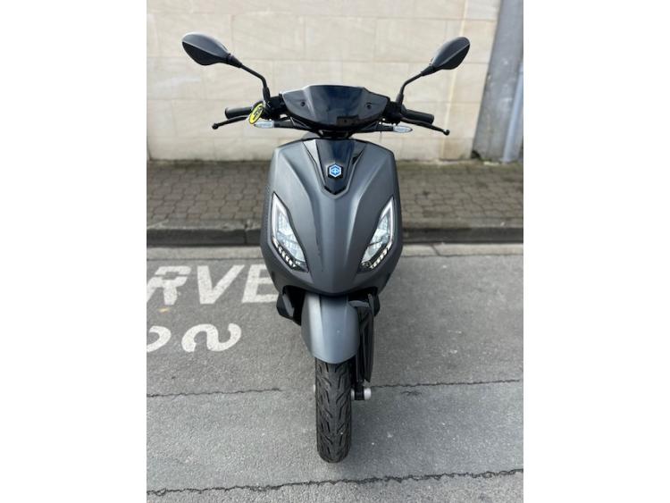 PIAGGIO 1 ACTIVE