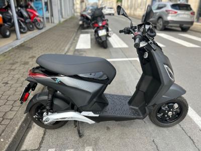 PIAGGIO 1 ACTIVE