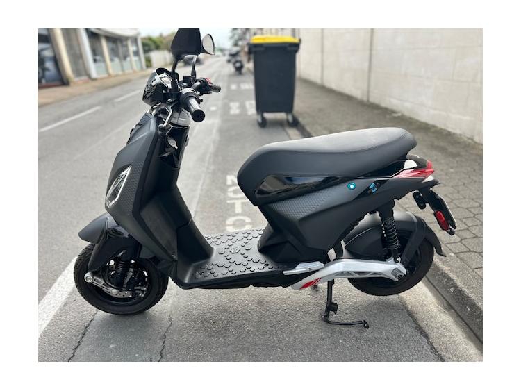PIAGGIO 1 ACTIVE