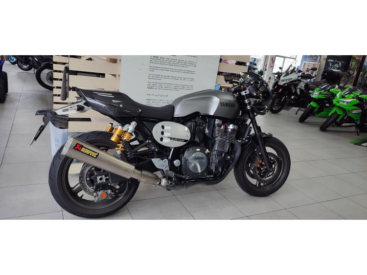 YAMAHA XJR 1300 RACER