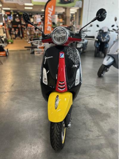 VESPA PRIMAVERA 125