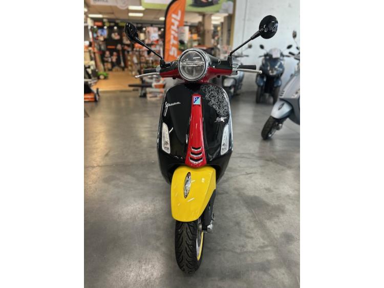 VESPA PRIMAVERA 125