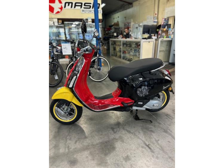 VESPA PRIMAVERA 125