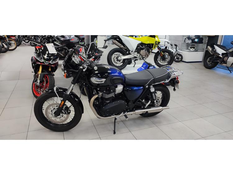 TRIUMPH BONNEVILLE T100 900