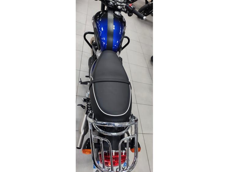 TRIUMPH BONNEVILLE T100 900