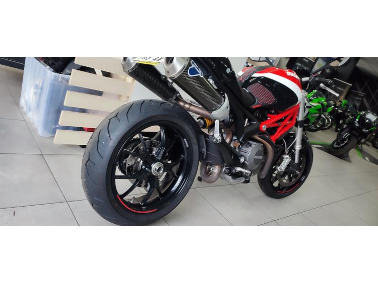 DUCATI 796 MONSTER A2