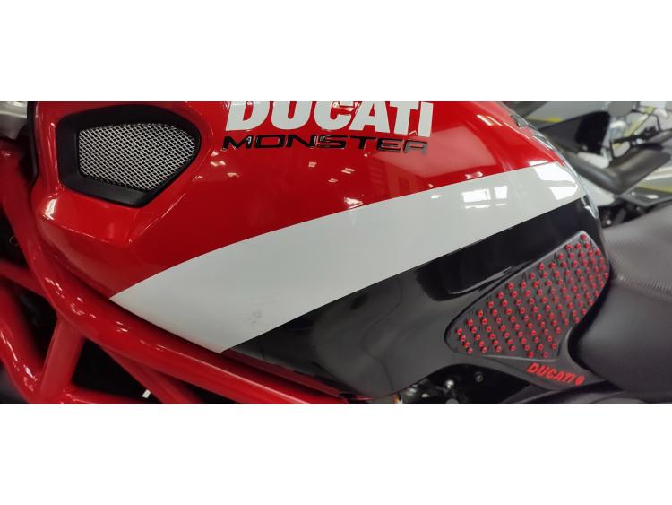 DUCATI 796 MONSTER A2