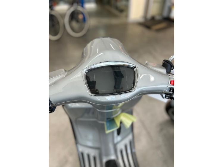 VESPA ELETTRICA PRIMAVERA 125