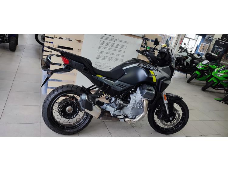 MOTO GUZZI STELVIO 1000