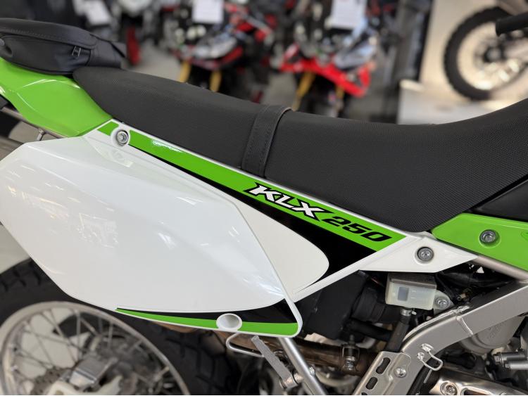 KAWASAKI KLX 250