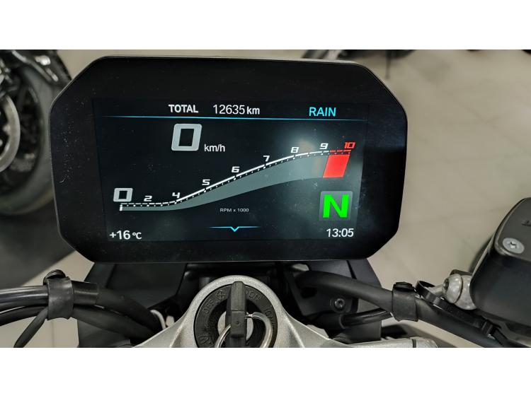BMW F 900 R  35kw  A2