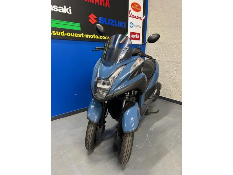 YAMAHA TRICITY 125