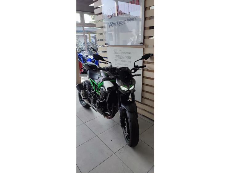 KAWASAKI Z 900 version FULL