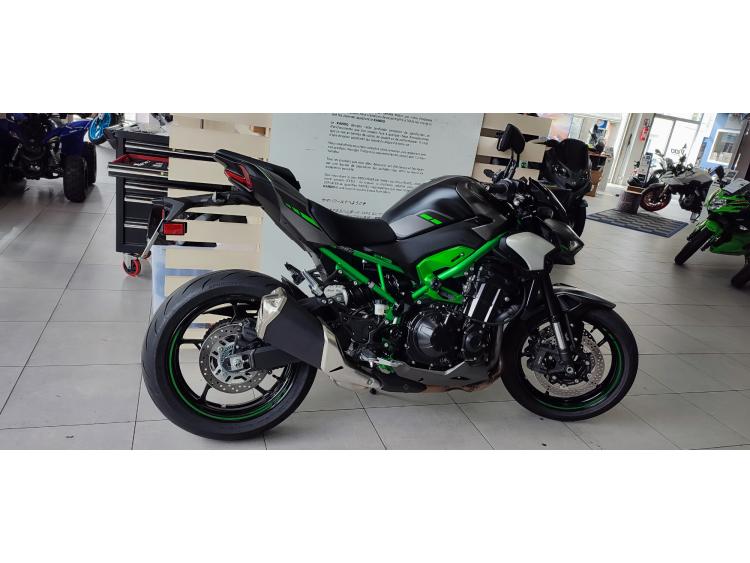KAWASAKI Z 900 version FULL