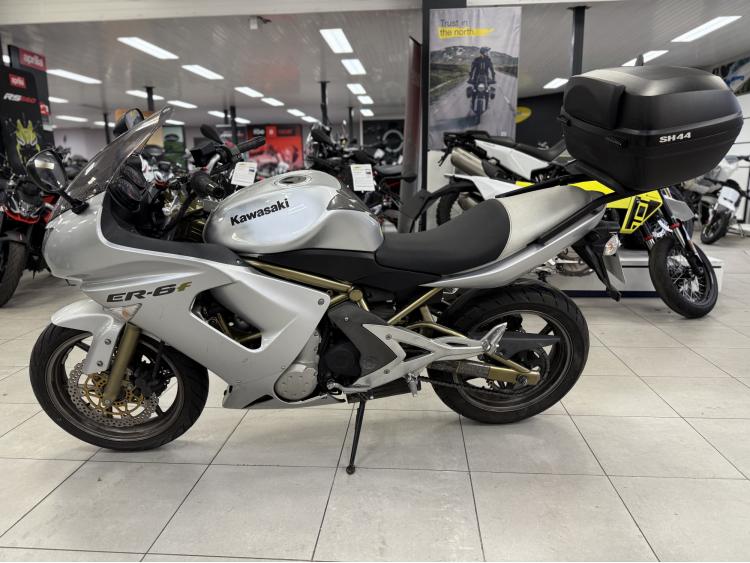 KAWASAKI ER-6 F A2