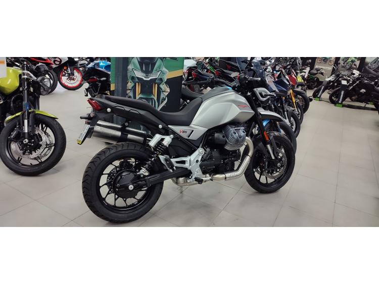 MOTO GUZZI V85 TT 850 STRADA